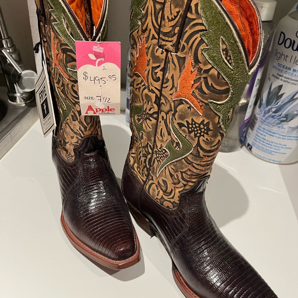 FRYE boots …never wore ..price tag still attached